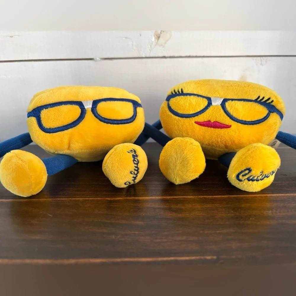 Culver’s GOLDIE and CURDIS small plush cheese curds promotional plush set of 2